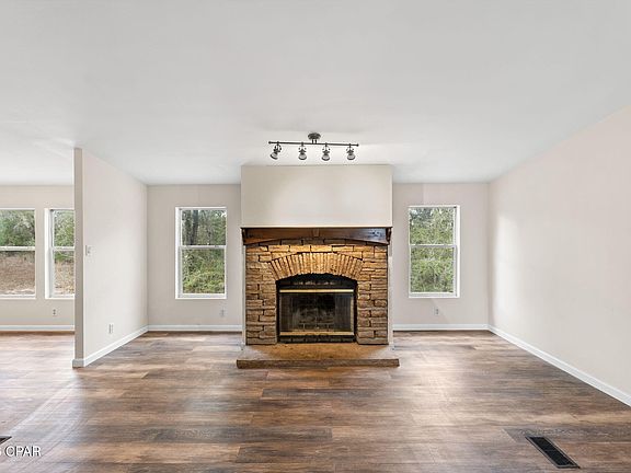 4th image of 2075 Ferguson Rd