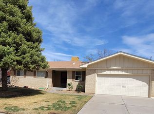 1012 Crestview Cir, Farmington, NM 87401