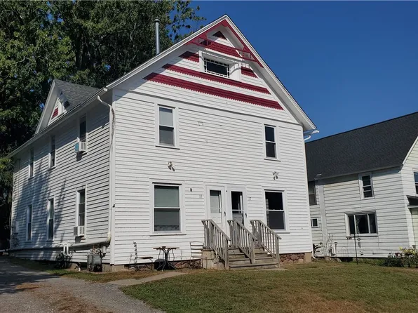 15-17 Railroad Ave, Lyndonville, NY 14098