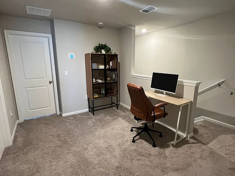 5698 Edgewater Cir — Photo 21