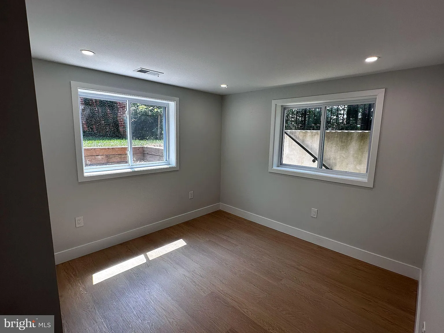 2 bed, 1171 sqft, $2,000 — Photo 3
