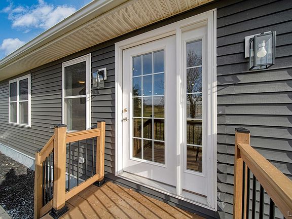 4th image of 2200 Wetherby Rd