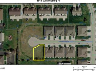 1544 Williamsburg Pl, Troy, OH 45373
