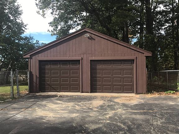 3rd image of 16 Campbell Dr