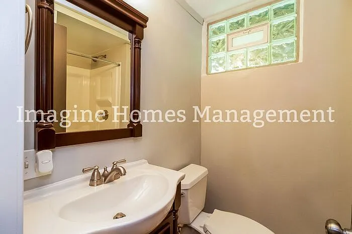 7922 Forest Rd — Photo 14