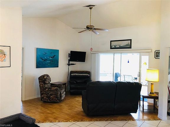 4th image of 6910 Greystone Ln