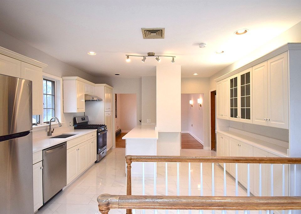 144146 Cleveland Ave Braintree MA Zillow