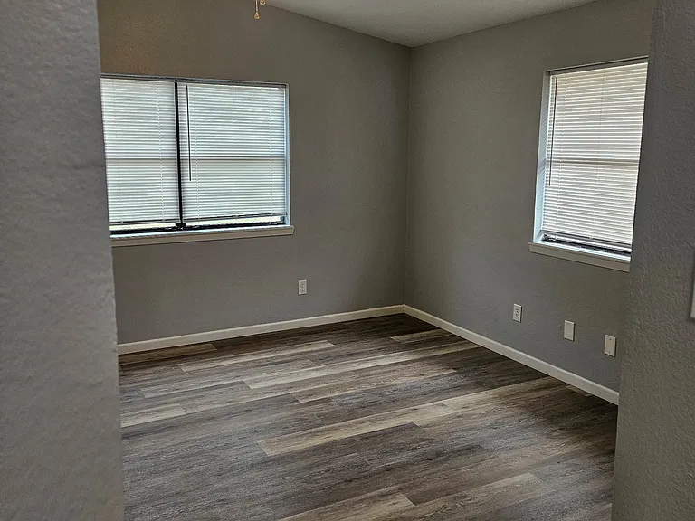 3701 Duke Ln — Photo 11