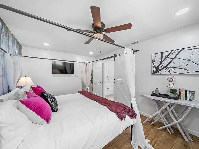 11018 Endicott Ln — Photo 10