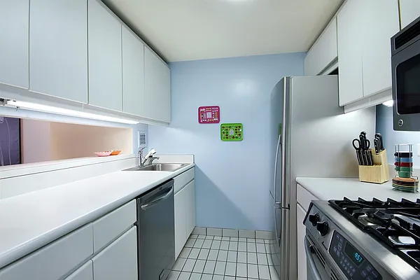 Sold by Corcoran | media 7