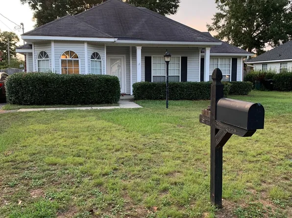 230 Portside Cir W, Mobile, AL 36695