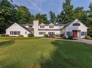 9276 Lindbergh Blvd, Olmsted Falls, OH 44138