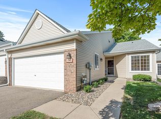 1843 Merlot Curv #1602, Saint Paul, MN 55122