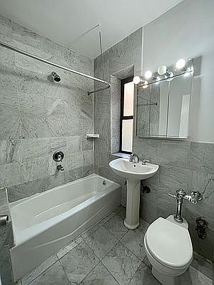 3rd image of 80 Fort Washington Ave APT 50W