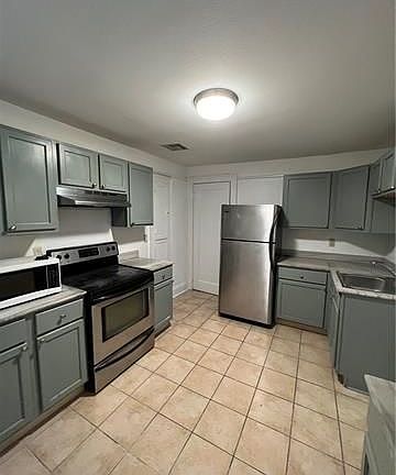 2nd image of 2108 Broadway St #A