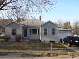 318 8th Ave, New Glarus, WI 53574