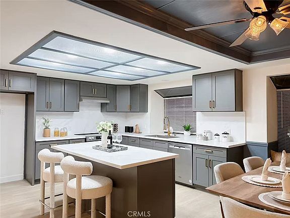 5th image of 2453 Fullerton Rd