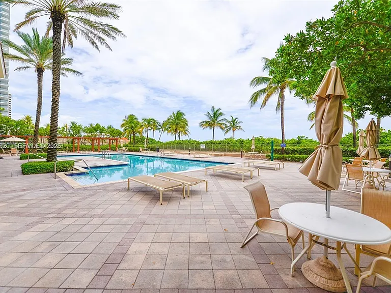 2069 S Ocean Dr #Townhouse 12 — Photo 15
