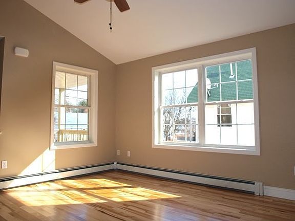 5th image of 22 Essex St