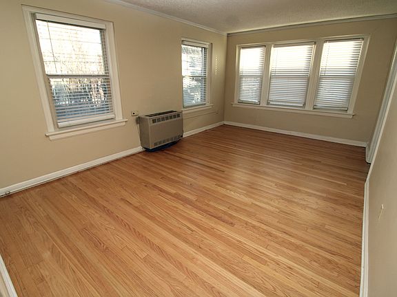 2nd image of 725 E Denny Way APT 203