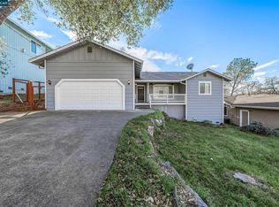 18357 Deer Hill Rd, Hidden Valley Lake, CA 95467