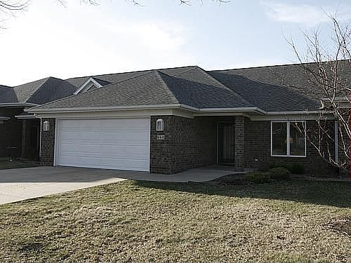1st image of 660 Larch Ln