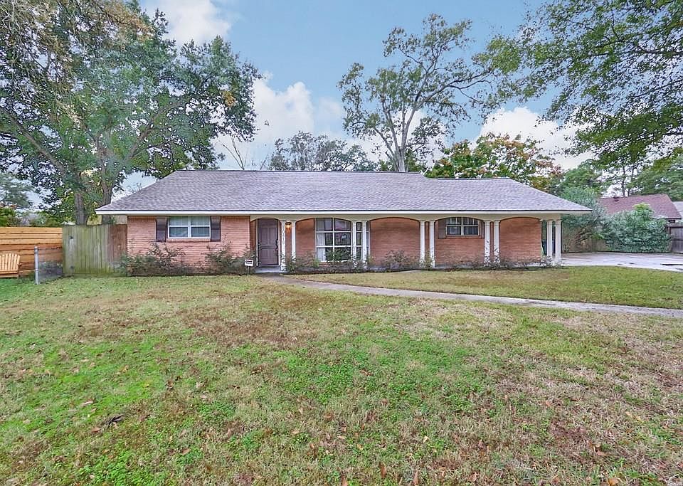 1st image of 10419 Barwood Dr