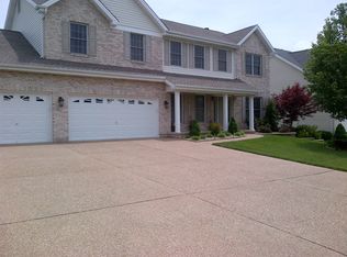 42 Chaunston Ct, Saint Peters, MO 63376