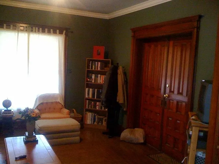 400 Porter Ave #1 — Photo 2