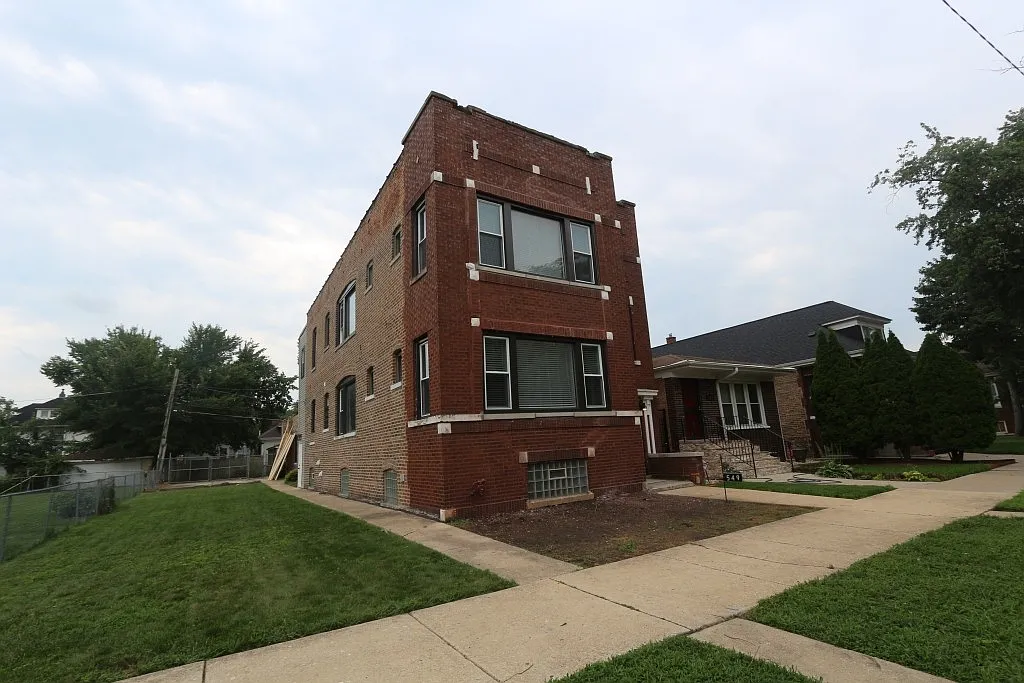 3 bed, 1500 sqft, $1,900 — Photo 3