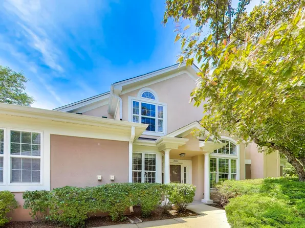 3026 Lexington Ln, Glenview, IL 60026