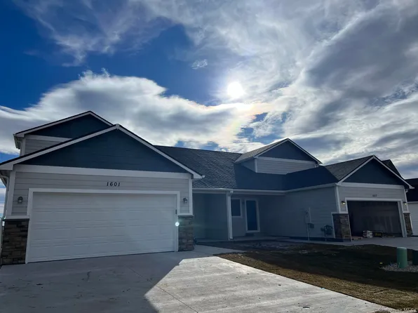 1607 Alyssaelaine Dr, Cheyenne, WY 82007