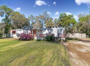 100 Willow St, Satsuma, FL 32189