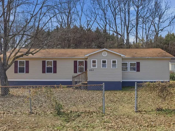 223 Rosalee Dr, Piedmont, SC 29673