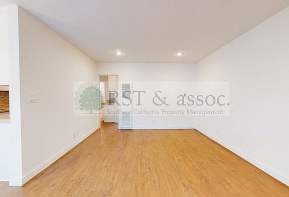 5th image of 11718 Kiowa Ave APT 7