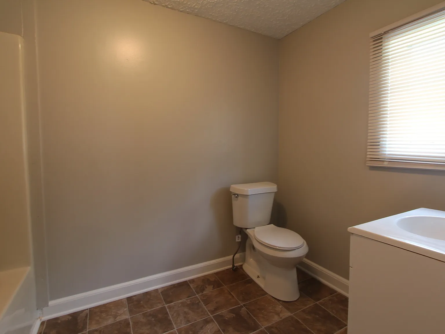 2701 Avenue J - 1 — Photo 3