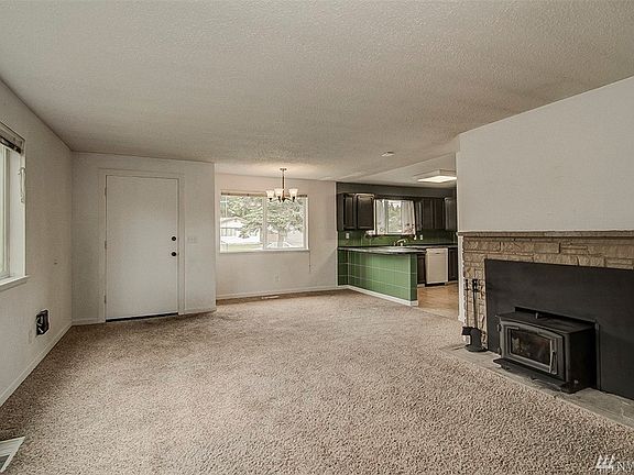 5th image of 9722 Forest Ave SW
