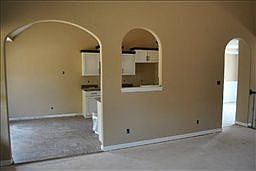 5th image of 56 Franklin St