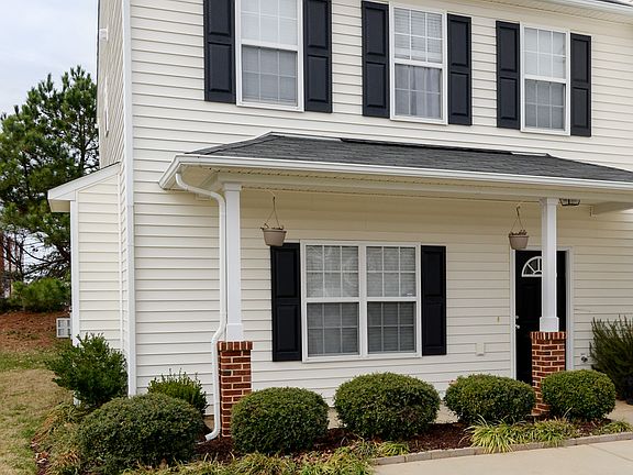 204 Cline Falls - front left