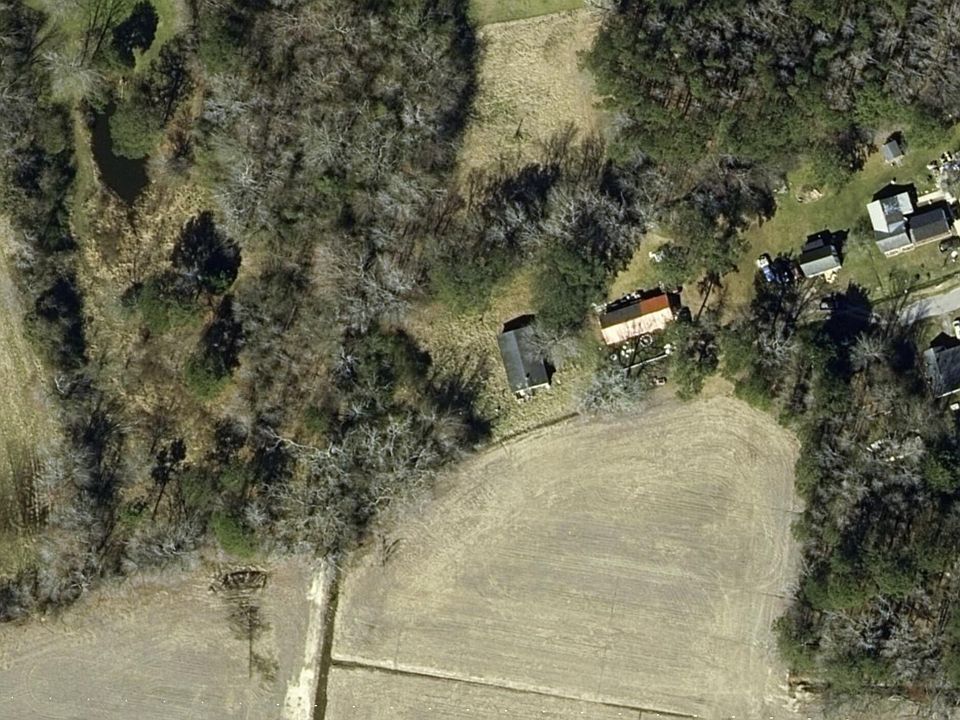 1st image of 118 Community Drive
