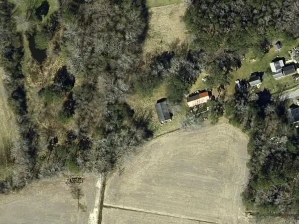 118 Community Drive, South Mills, NC 27976