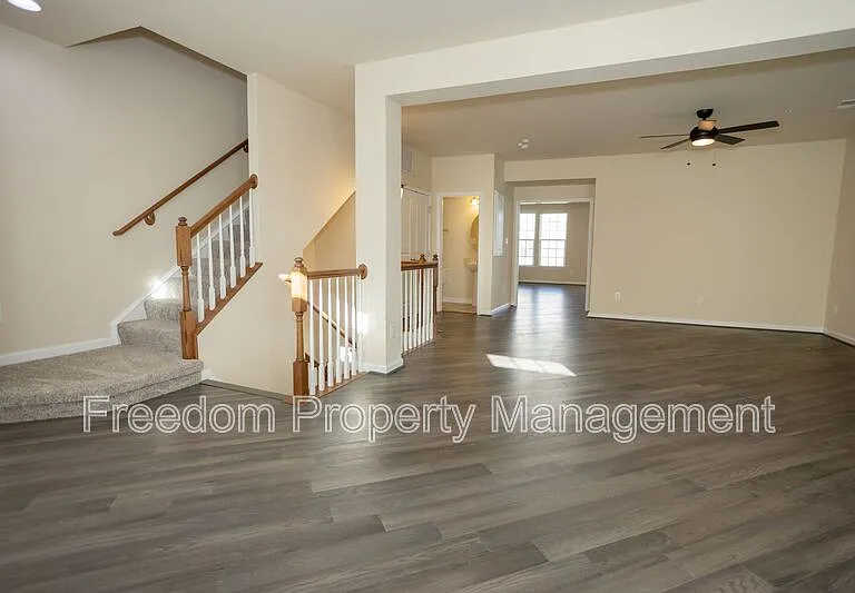 7408 Brunson Cir — Photo 12