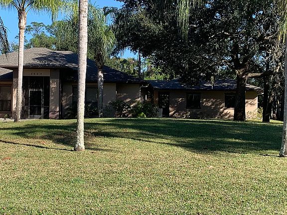2nd image of 2609 Melissa Ct