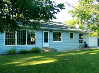 705 Park Ave NE, Staples, MN 56479