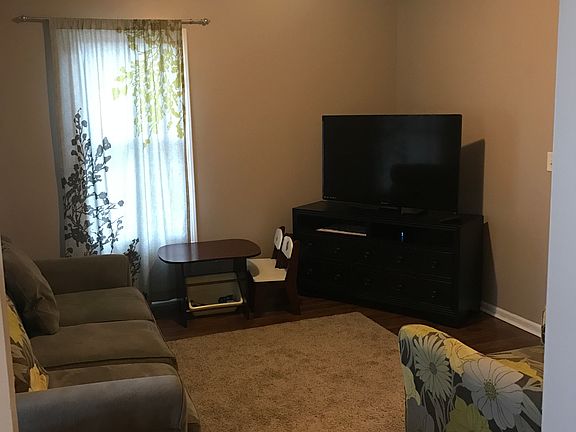3rd image of 181 Jacaranda Dr