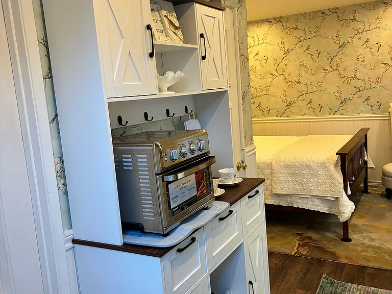 The Kitchenette