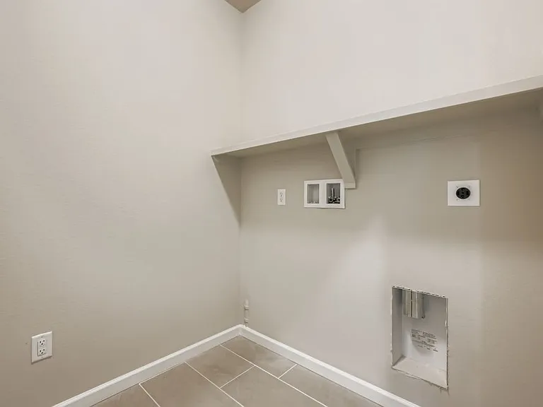 2755 Bear Springs Cir — Photo 11