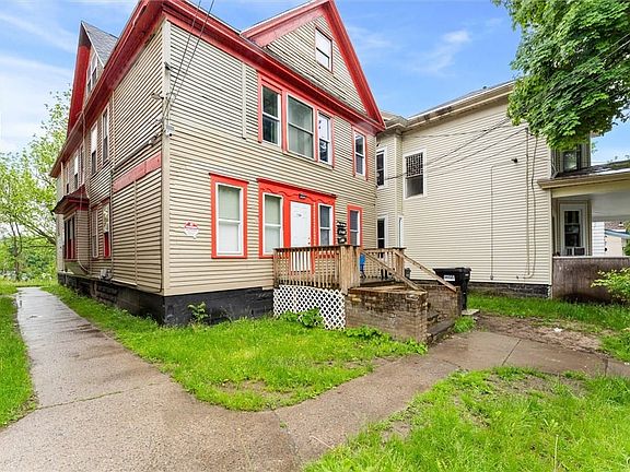 2nd image of 1104 Butternut St
