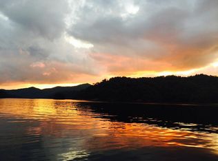 1742 Lake Shore Dr, Topton, NC 28781