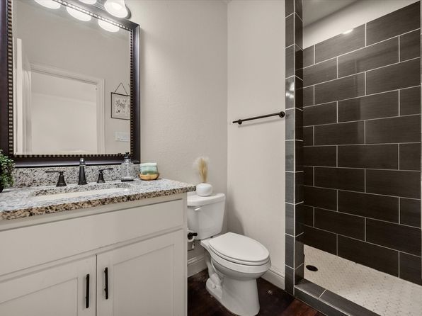 1102 S 29th St, Corsicana, TX 75110